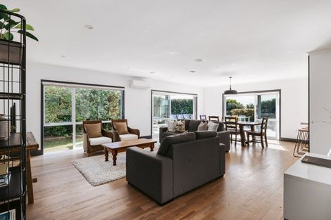 Photo of property in 2/203 Oceanbeach Road, Mount Maunganui, 3116