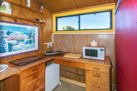 Photo of property in 7 Pye Place, Hot Water Beach, Whitianga, 3591