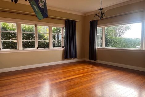 Photo of property in 7 Otahuri Crescent, Greenlane, Auckland, 1051