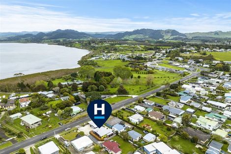 Photo of property in 18 Athenree Road, Athenree, Katikati, 3177