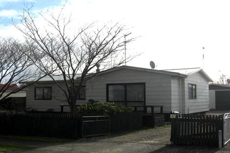 Photo of property in 4 Kupe Drive, Carterton, 5713