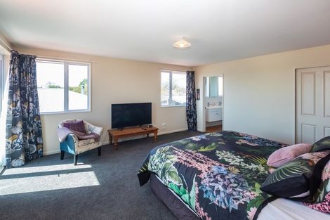 Photo of property in 249 Fifield Terrace, Opawa, Christchurch, 8023