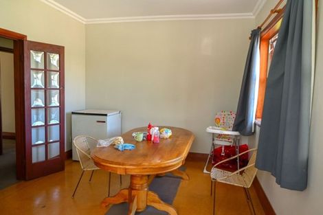 Photo of property in 283 Kaitangata Highway, Stirling, 9231