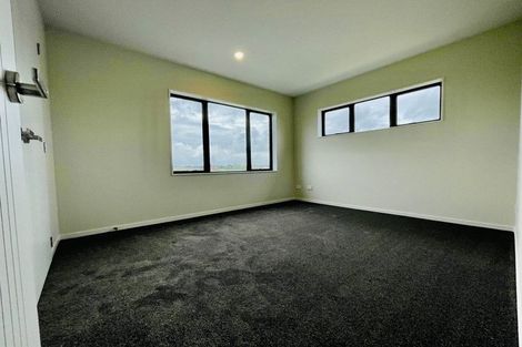 Photo of property in 30 Auranga Drive, Karaka, Papakura, 2113