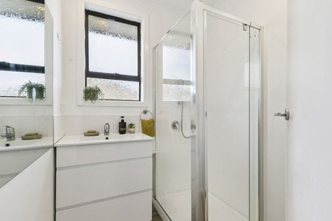 Photo of property in 11b Greer Crescent, Tawa, Wellington, 5028