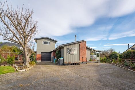 Photo of property in 12 Hillview Place, Pleasant Point, 7903