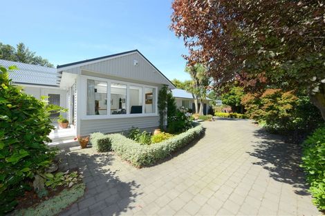 Photo of property in 497 Avonhead Road, Avonhead, Christchurch, 8042