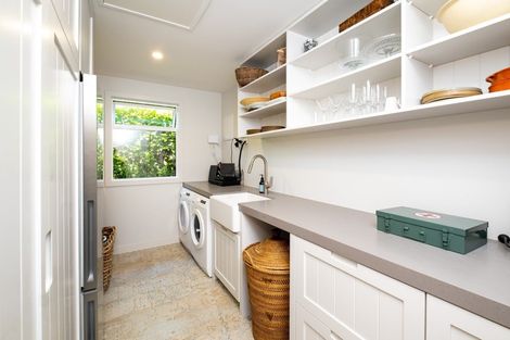 Photo of property in 19 Harper Road, Waimarama, 4294