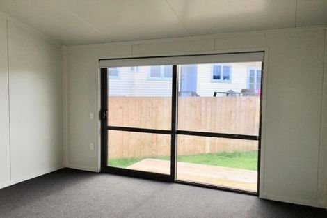 Photo of property in 49a Fairclough Road, Beach Haven, Auckland, 0626