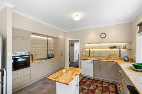 Photo of property in 25 Macarthur Street, Levin, 5510