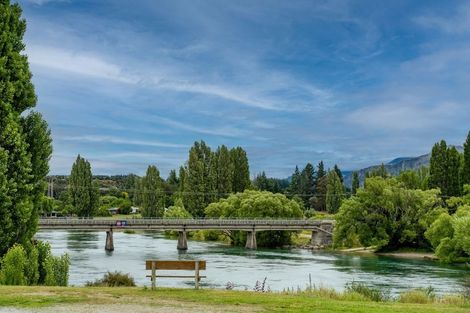 Photo of property in 2 Arklow Street, Albert Town, Wanaka, 9305