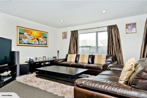 Photo of property in 6 Allgood Place, Rototuna North, Hamilton, 3210