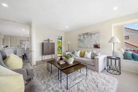 Photo of property in 5/7 Eske Place, Highland Park, Auckland, 2010