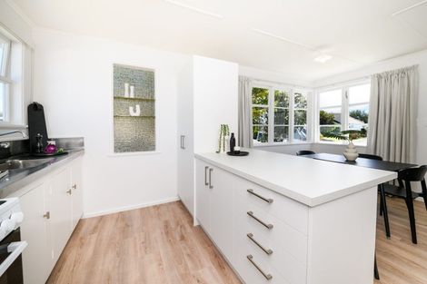 Photo of property in 34 Clyde Crescent, Roslyn, Palmerston North, 4414