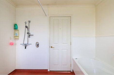 Photo of property in 10 Schaumann Street, Alexandra, 9320