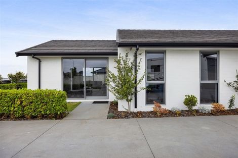 Photo of property in 22 Keene Drive, Bell Block, New Plymouth, 4312