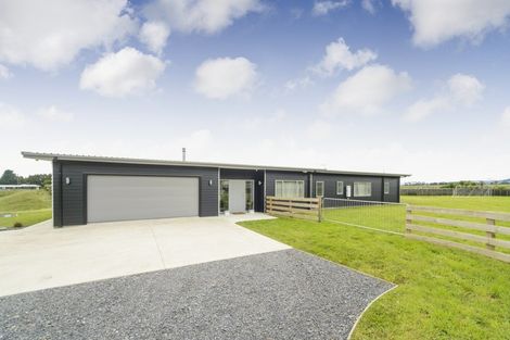 Photo of property in 15 Highland View Drive, Tokomaru, Palmerston North, 4474