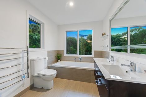 Photo of property in 339a Glenvar Road, Long Bay, Auckland, 0630