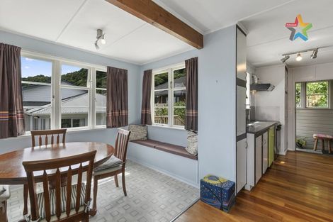 Photo of property in 1/186 Whites Line East, Waiwhetu, Lower Hutt, 5010