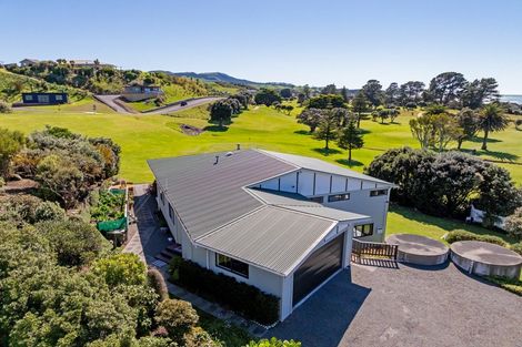 Photo of property in 24 Palm Parade, Riversdale Beach, Masterton, 5872