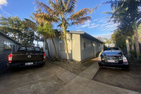 Photo of property in 22 Cherry Tree Place, Massey, Auckland, 0614