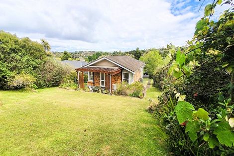 Photo of property in 73 Lynden Avenue, Hillcrest, Auckland, 0627