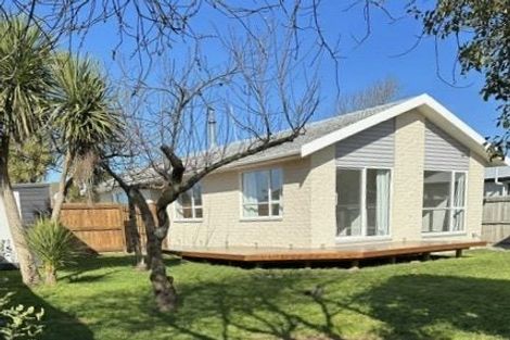 Photo of property in 15 Islay Place, Woolston, Christchurch, 8062