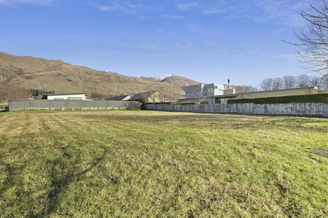 Photo of property in 14 Old Station Avenue, Wanaka, 9305
