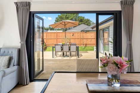 Photo of property in 24 Opouatu Avenue, Glenbrook, Waiuku, 2681