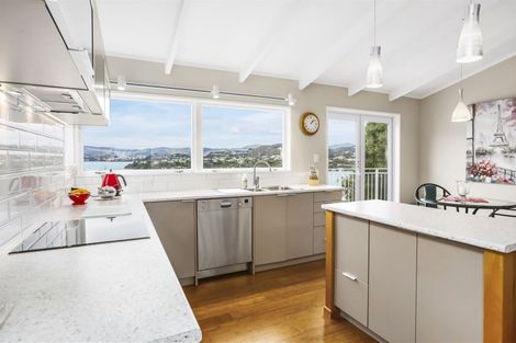 Photo of property in 36 Mana View Road, Paremata, Porirua, 5026