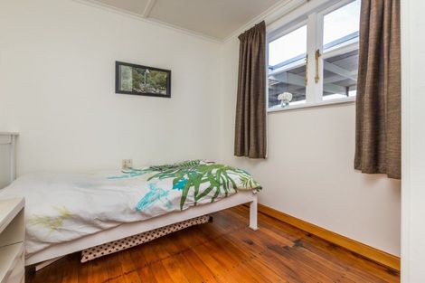 Photo of property in 104 Mayfair Avenue, Mayfair, Hastings, 4122