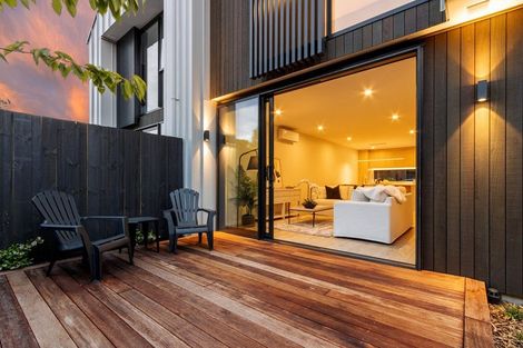 Photo of property in 2/76 Caledonian Road, St Albans, Christchurch, 8014