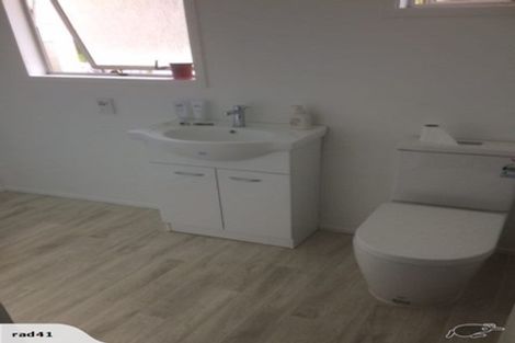 Photo of property in 64 Awaruku Road, Torbay, Auckland, 0630