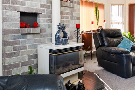 Photo of property in 12 Lancewood Lane, Roslyn, Palmerston North, 4414