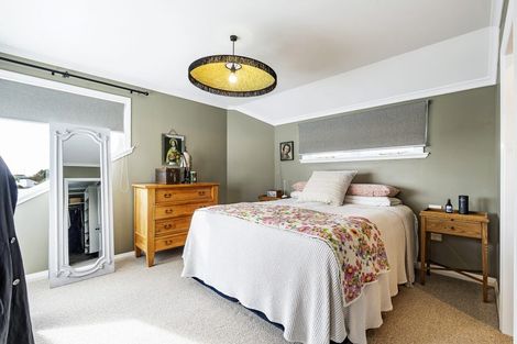 Photo of property in 89 Pendarves Street, New Plymouth, 4310