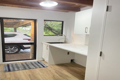 Photo of property in 2/24 Matipo Road, Mairangi Bay, Auckland, 0630