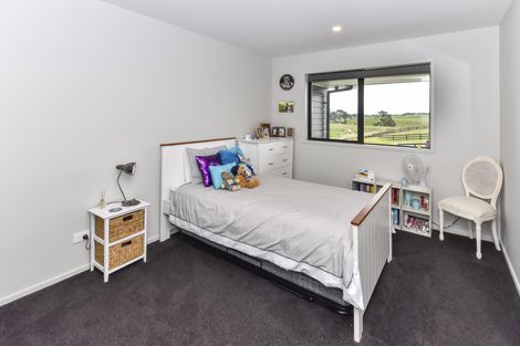 Photo of property in 133 Mcrobbie Road, Kingseat, Papakura, 2580