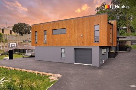Photo of property in 11 Eastbank Street, Waverley, Dunedin, 9013