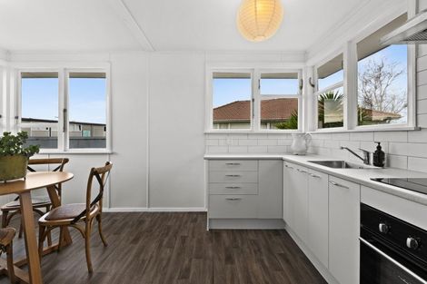 Photo of property in 16 Peterhead Avenue, Flaxmere, Hastings, 4120