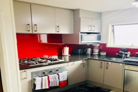 Photo of property in 1/92 Lake Road, Northcote, Auckland, 0627