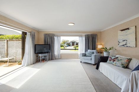 Photo of property in 12 Grace Avenue, Rototuna North, Hamilton, 3210