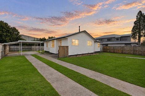 Photo of property in 63 Oakfield Crescent, Pukete, Hamilton, 3200