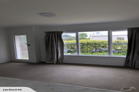 Photo of property in 3/2 Wicklow Road, Narrow Neck, Auckland, 0622