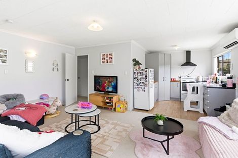 Photo of property in 13c Burns Street, South Dunedin, Dunedin, 9012