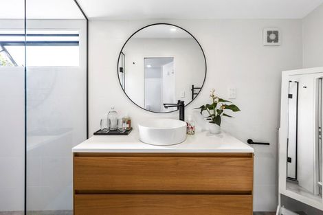 Photo of property in 19a Riddell Road, Glendowie, Auckland, 1071