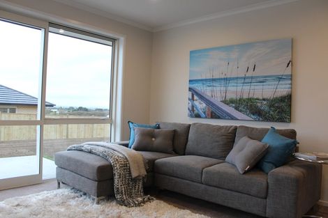 Photo of property in 12 Ulcoats Lane, Pokeno, 2402