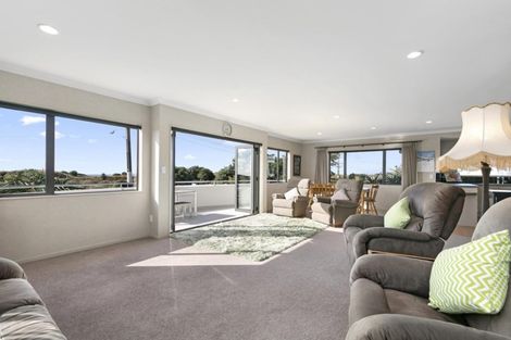 Photo of property in 306 Papamoa Beach Road, Papamoa Beach, Papamoa, 3118