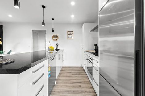 Photo of property in 8a Shetland Place, Westbrook, Palmerston North, 4412