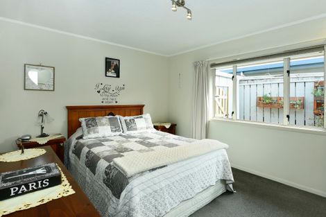 Photo of property in 28 Coleridge Place, Stoke, Nelson, 7011