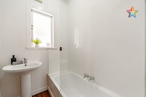 Photo of property in 49 Ribble Street, Island Bay, Wellington, 6023